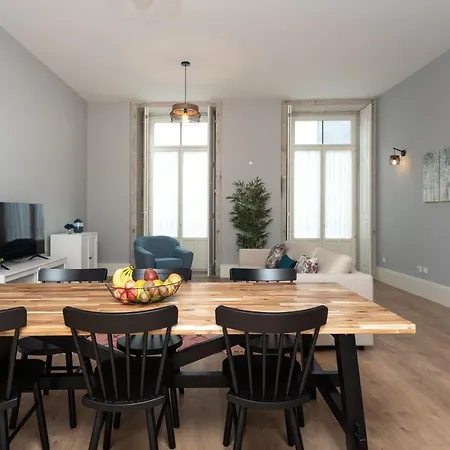 Xl Apartment