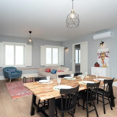 Xl Apartment