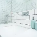 Xl Apartment